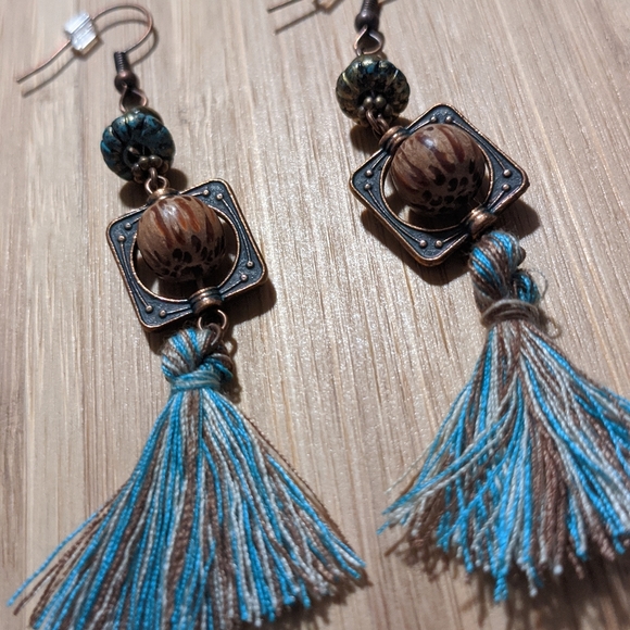 Tassle Earrings - Picture 2 of 3
